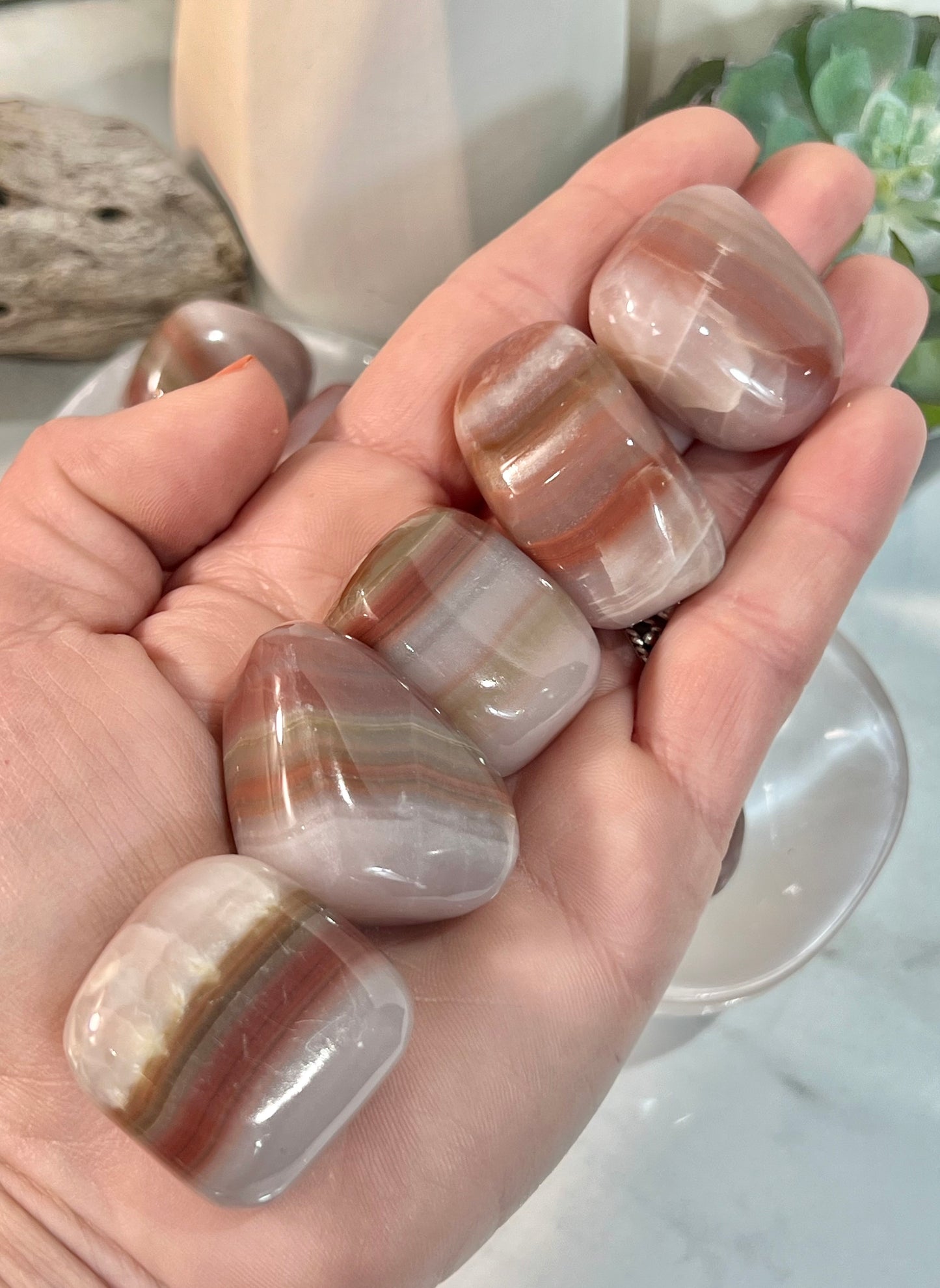 1 pink banded onyx tumble