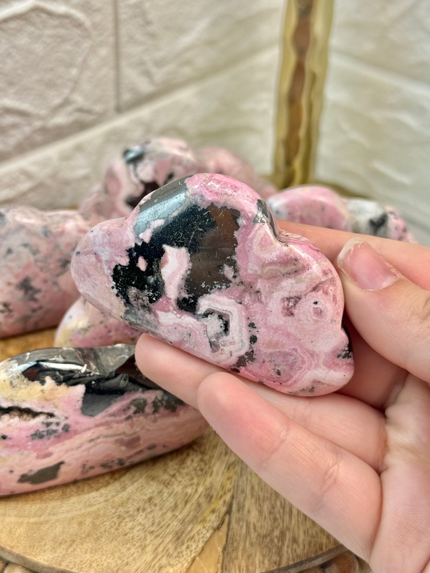 1 bubble gum pink Peruvian rhodonite cloud