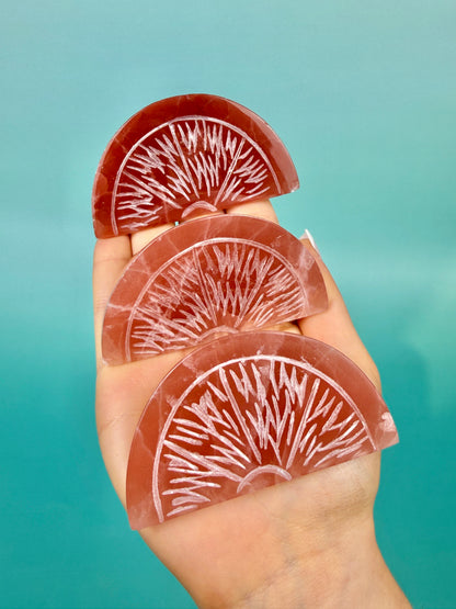 1 strawberry calcite fruit slice carving