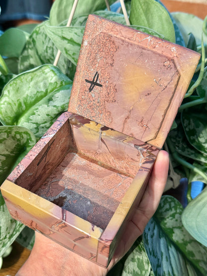 1 intuitive Moroccan mookaite box