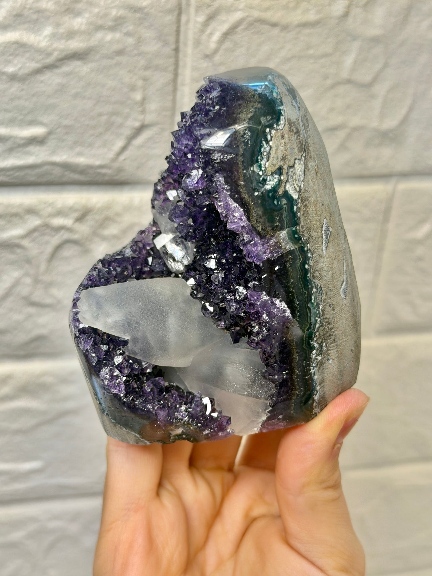 Juicy purple Uruguay amethyst with calcite F
