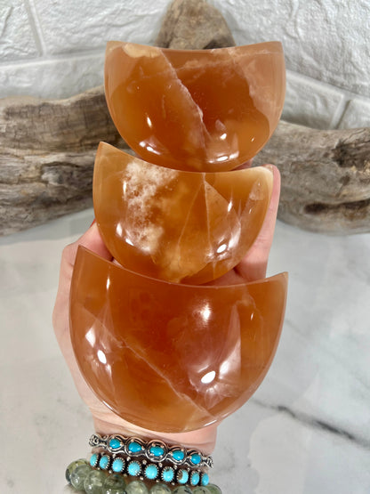 1 juicy honey calcite moon