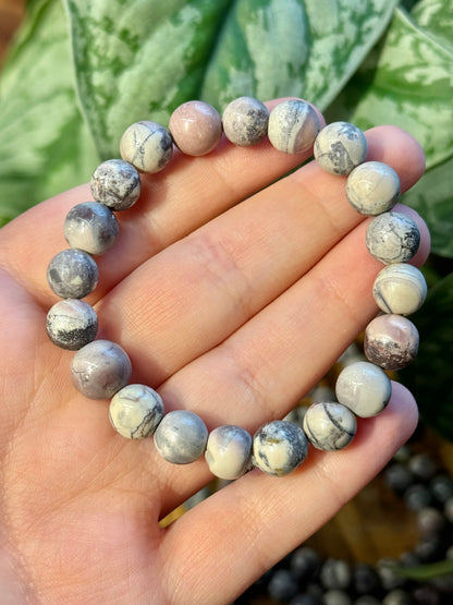 1 pretty porcelain jasper bracelet