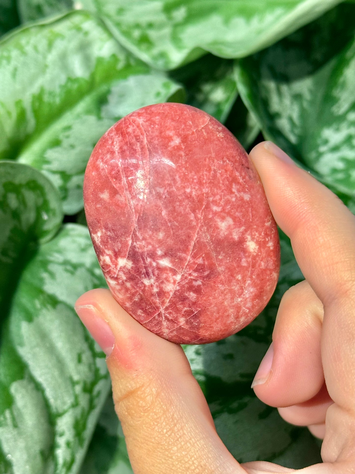 1 high quality pink thulite palm stone from Norway