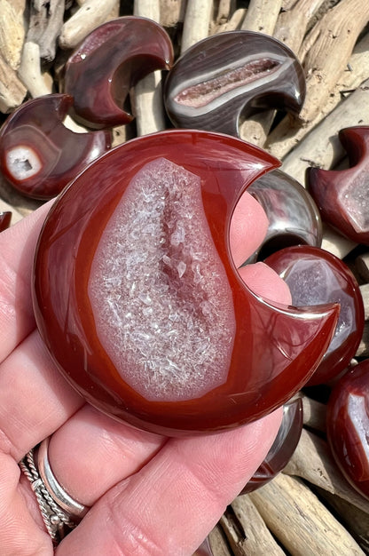 1 stunning carnelian moon