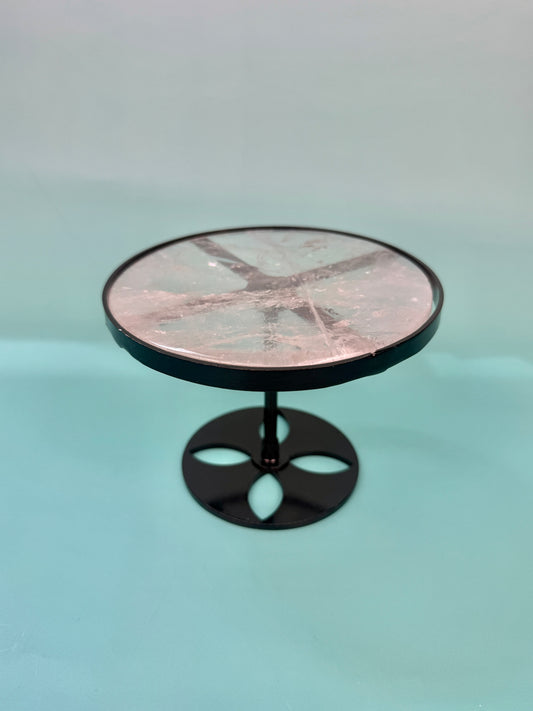 Spinny quartz mini table