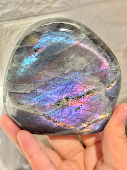 Gorgeous “unicorn flash” labradorite Freeform from Madagascar