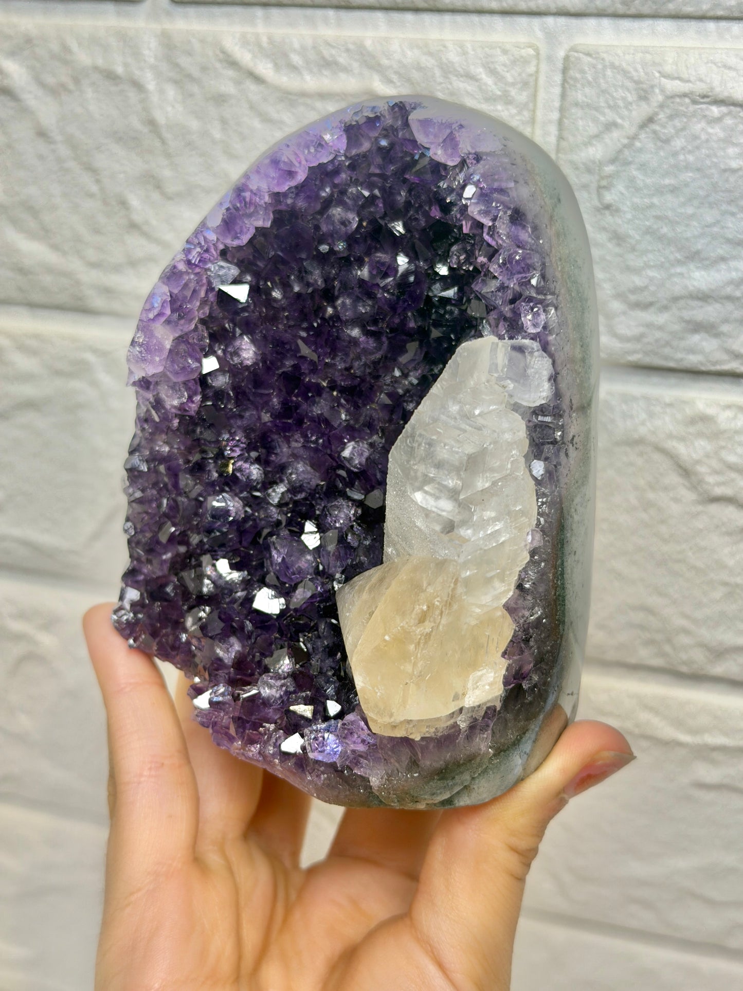 Deep purple Uruguay amethyst with sugary calcite K