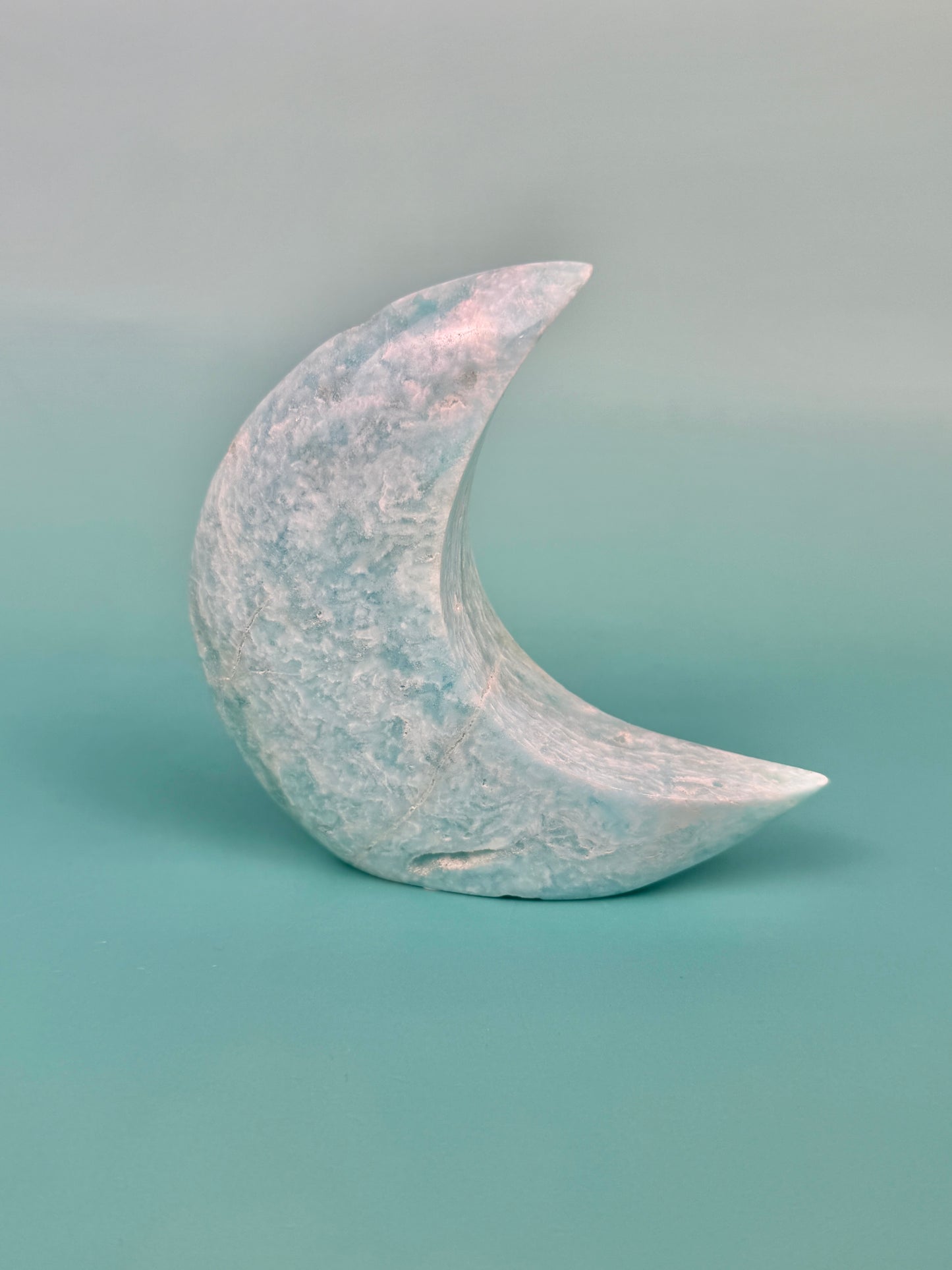 Blue aragonite self standing moon