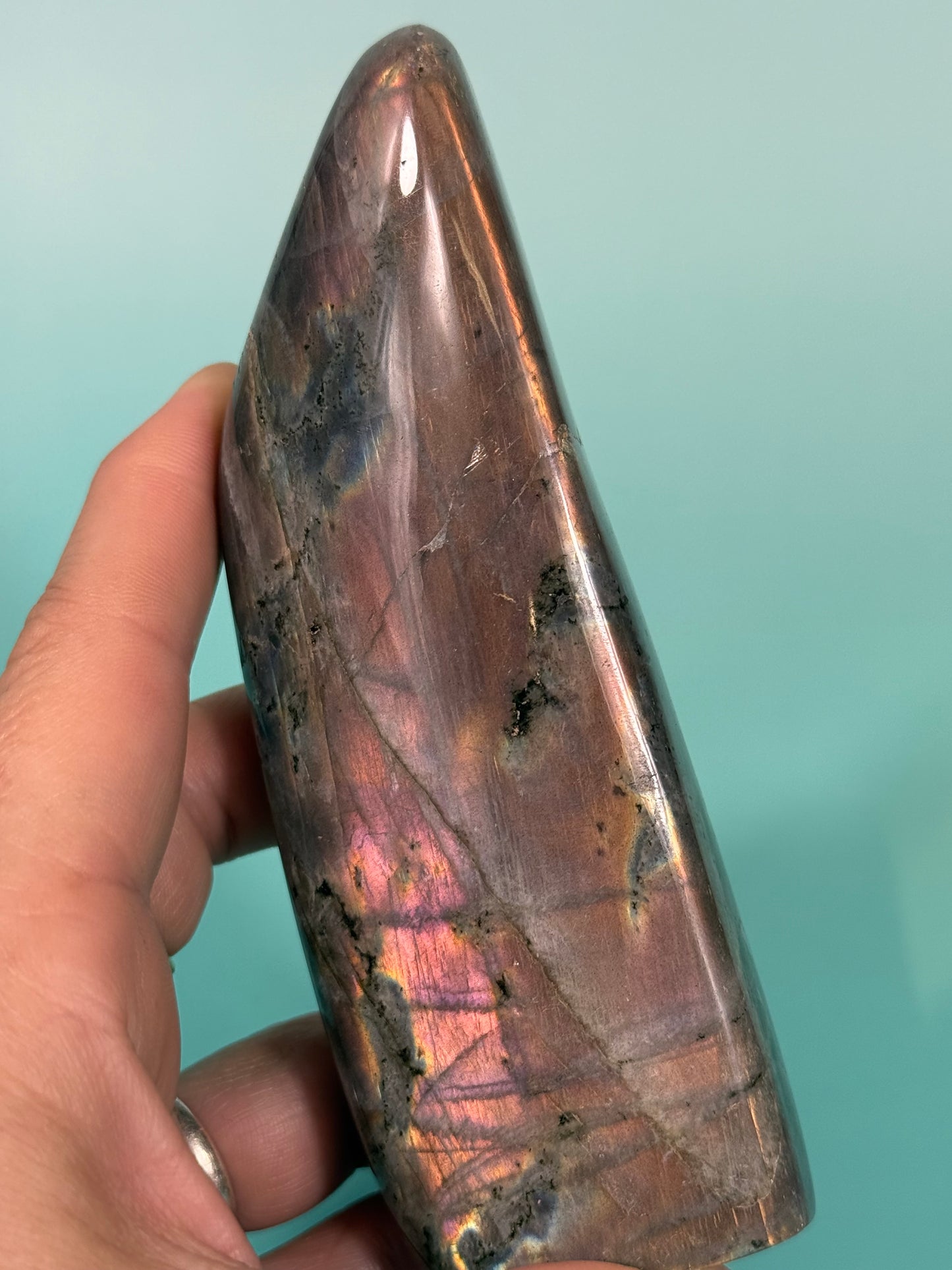 Gorgeous peach/pink flash labradorite Freeform L