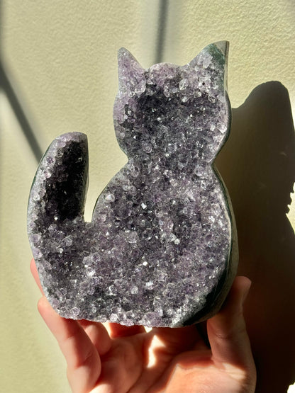 Adorable amethyst cat carving from Brazil C