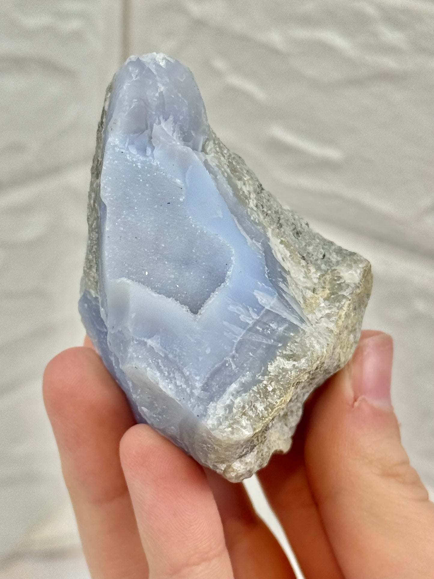 1 raw blue lace agate from Malawi