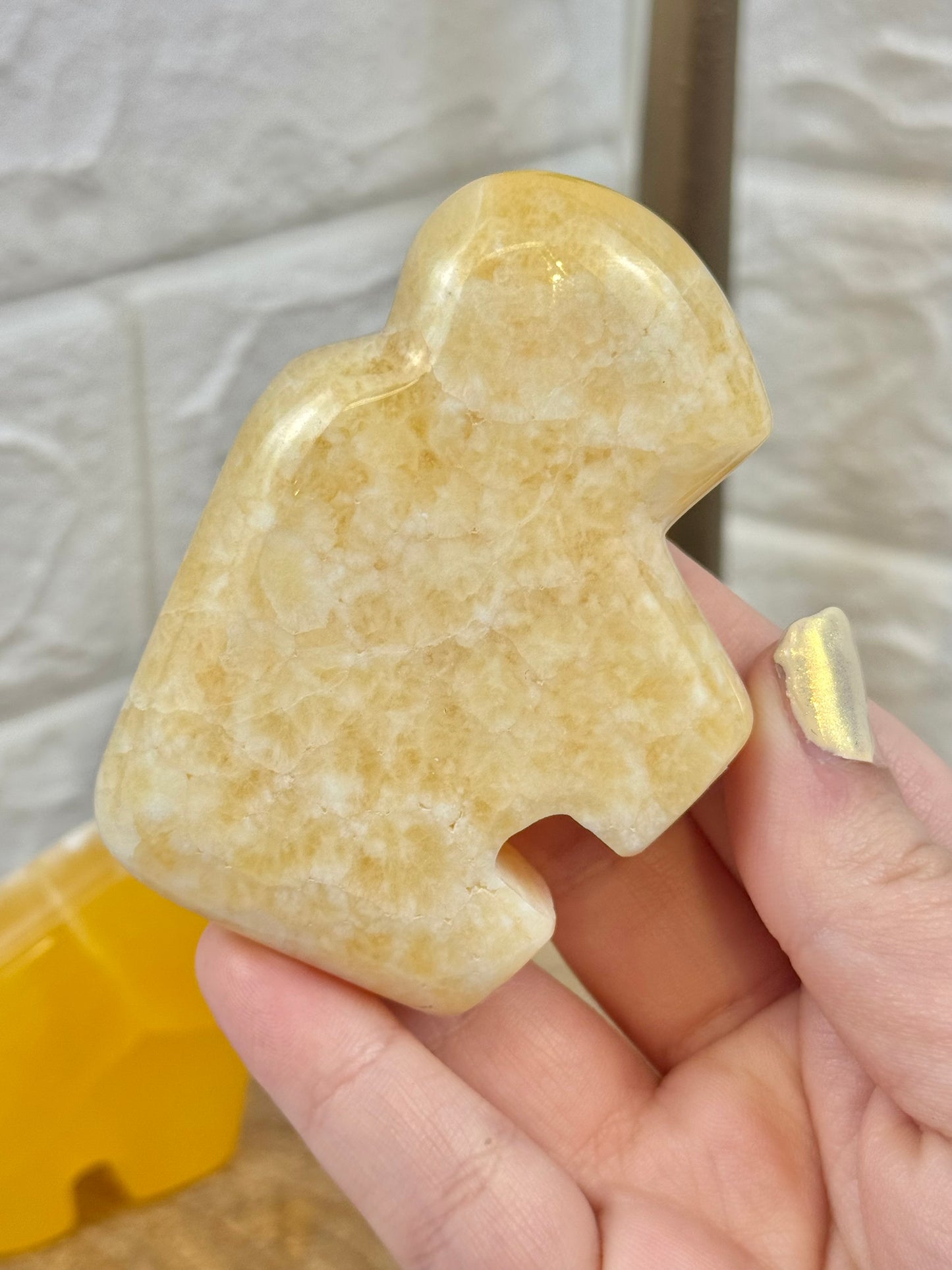 1 Juicy honeycomb calcite buffalo from Utah