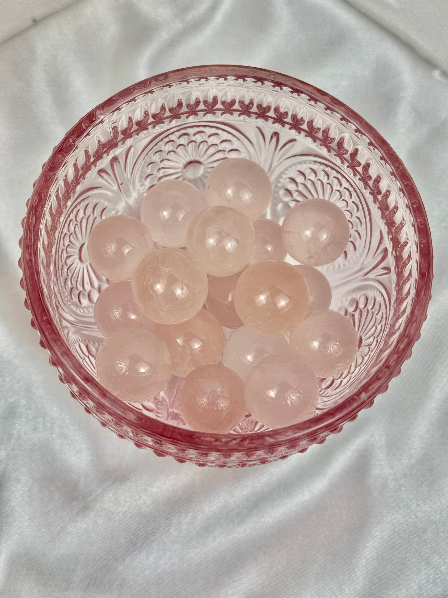 1 XS rose quartz mini sphere