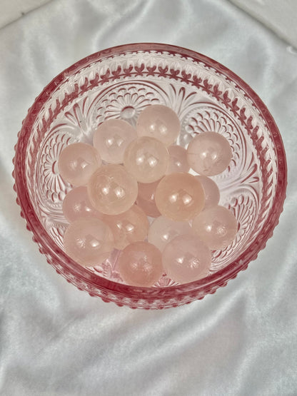 1 XS rose quartz mini sphere