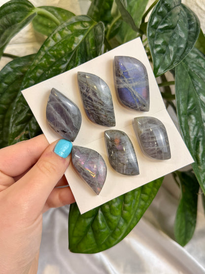 1 auramoon LG labradorite cabachon pack