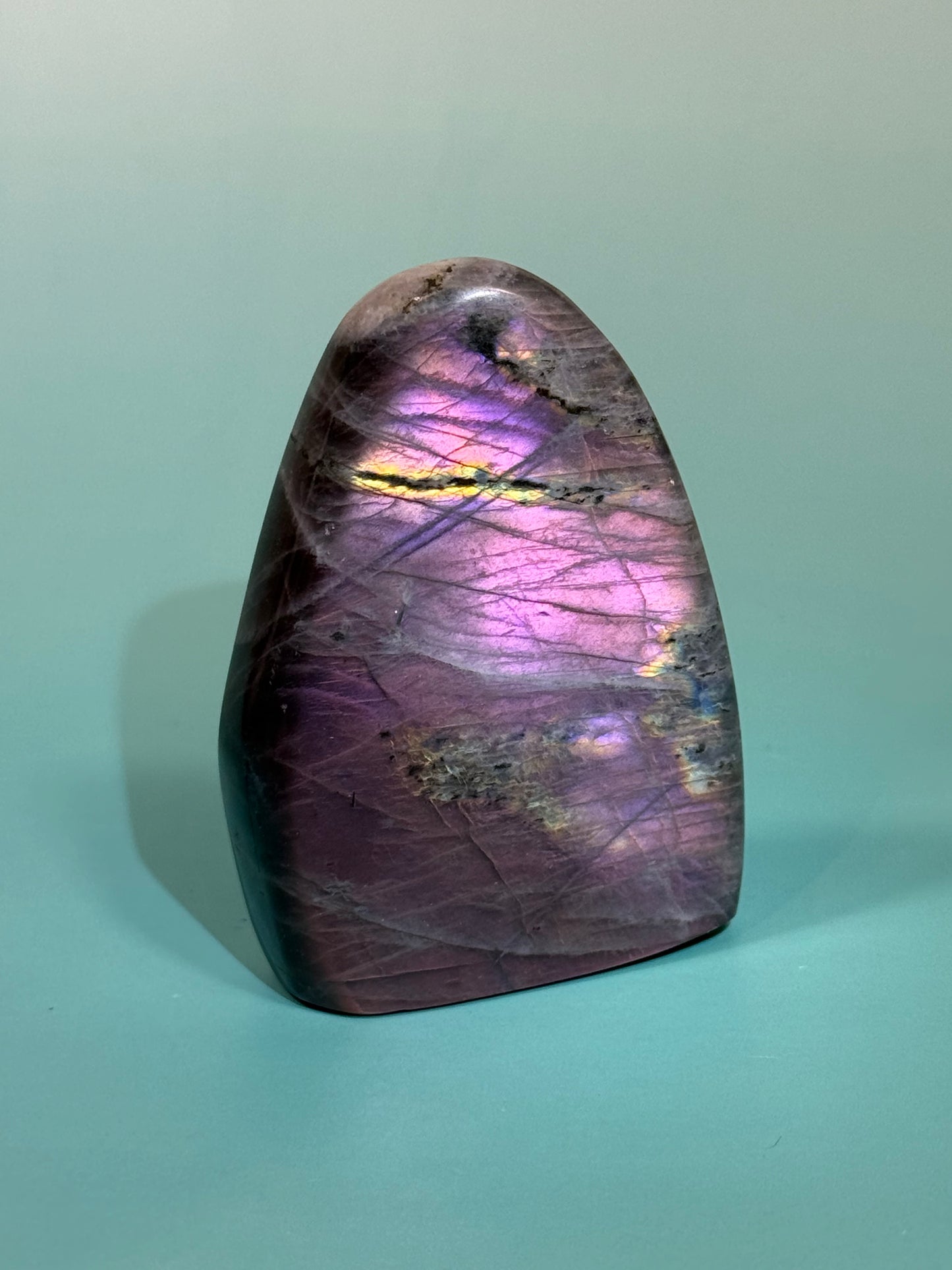 Purple flash labradorite Freeform U