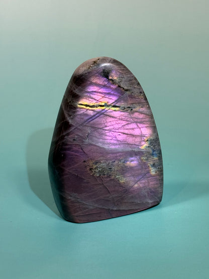 Purple flash labradorite Freeform U