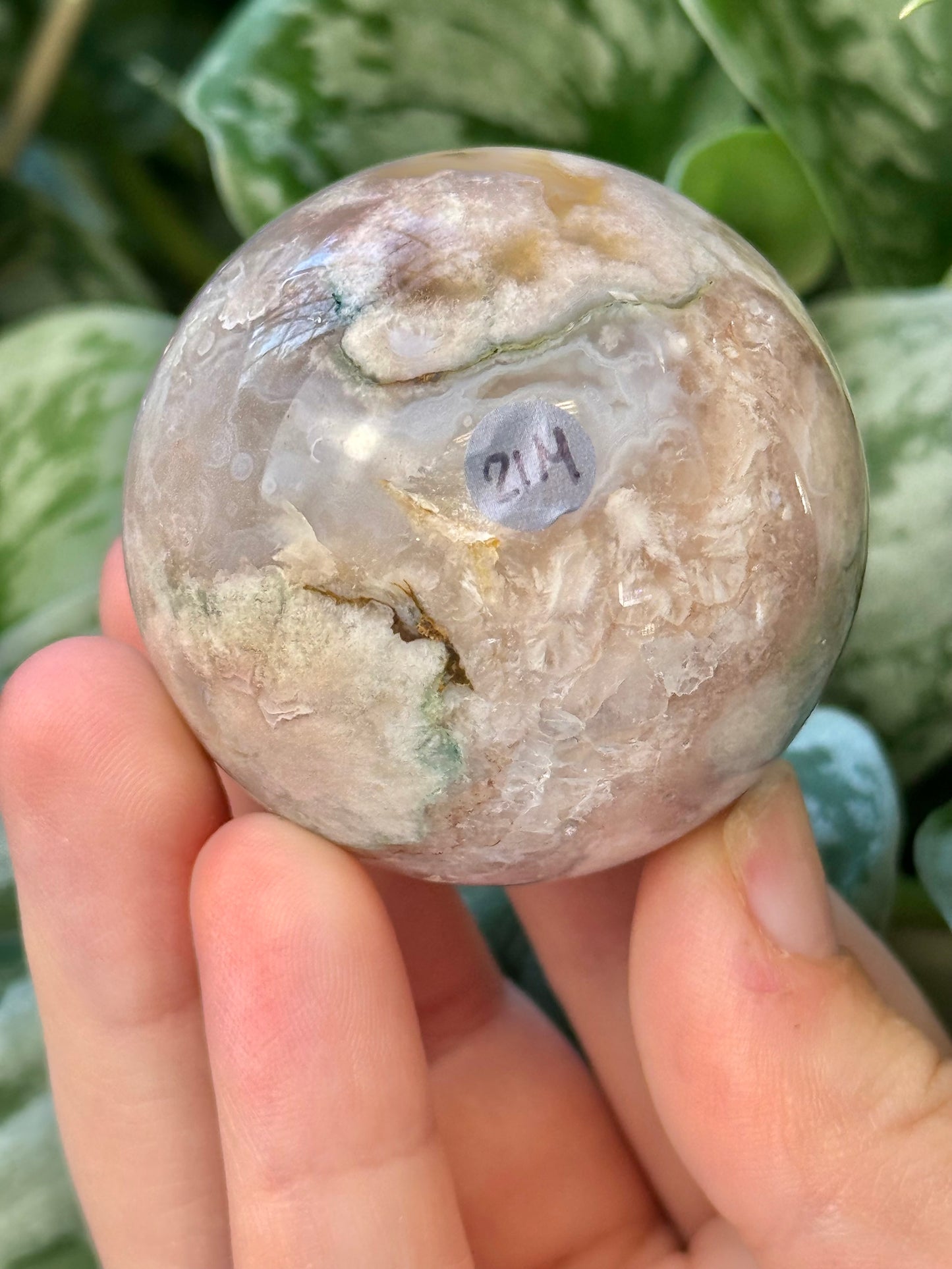 Pretty flower agate sphere M