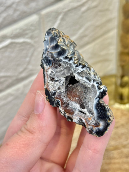 1 intuitive druzy geode from Brazil