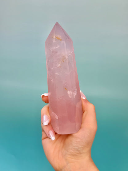 Gemmy rose quartz tower A