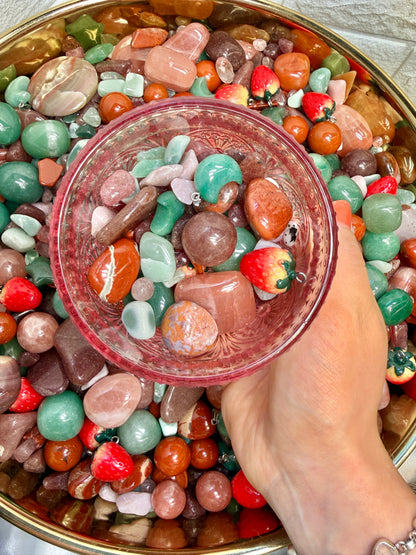 ✨NEW✨ Strawberry fields crystal confetti mix! 🍓💫