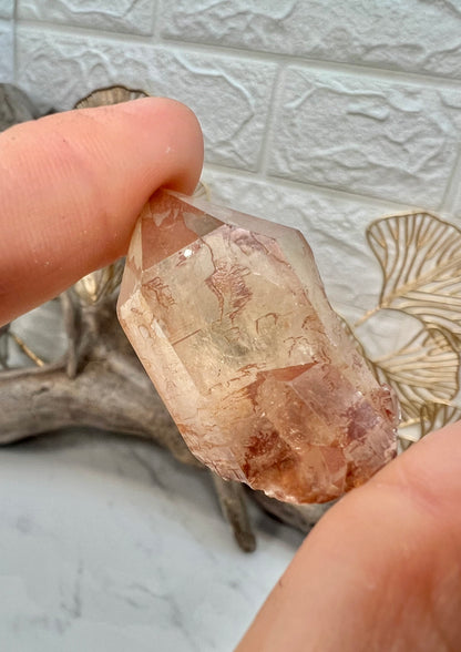 1 MED pink lemurian quartz point from Brazil