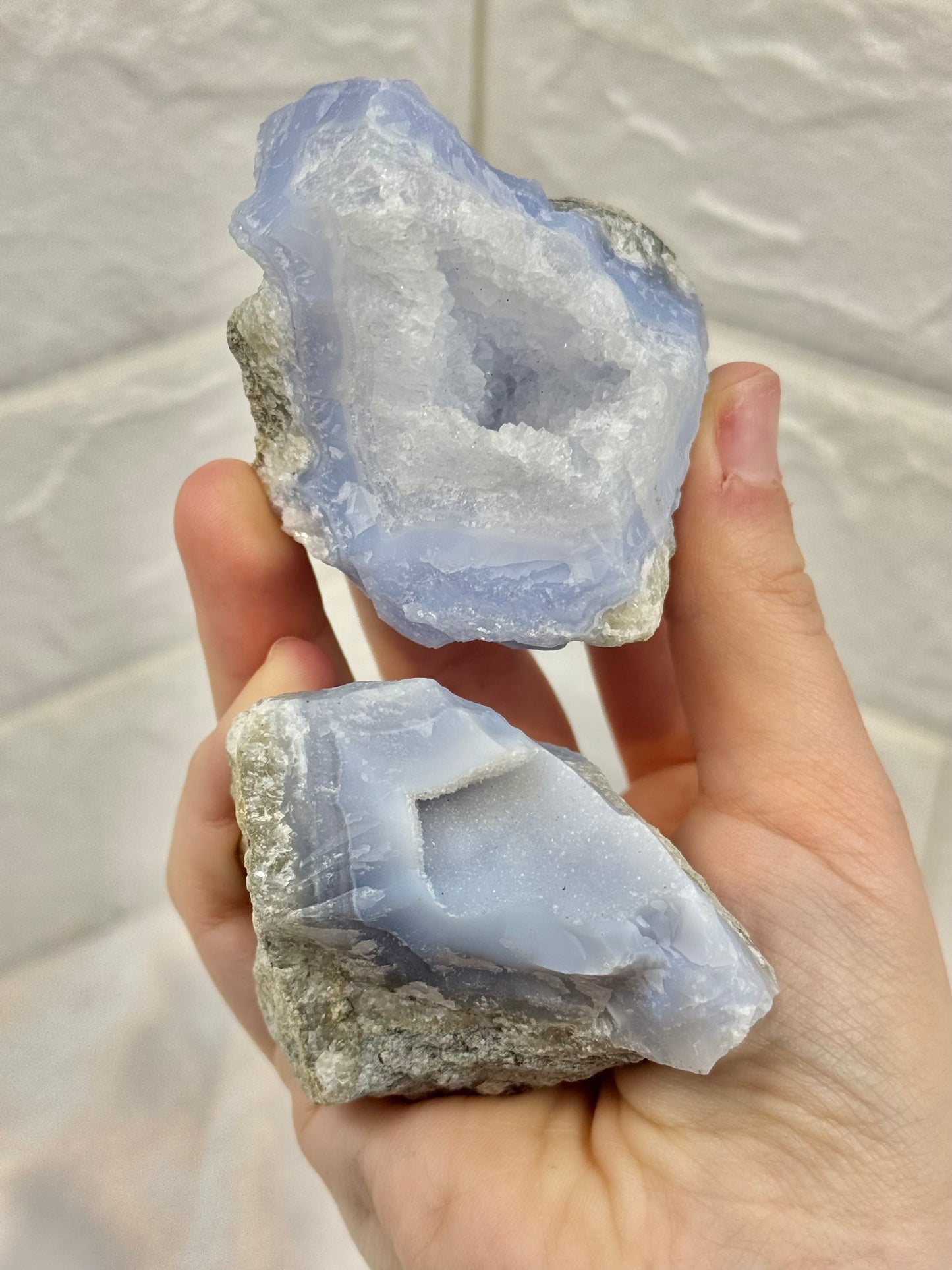 1 raw blue lace agate from Malawi