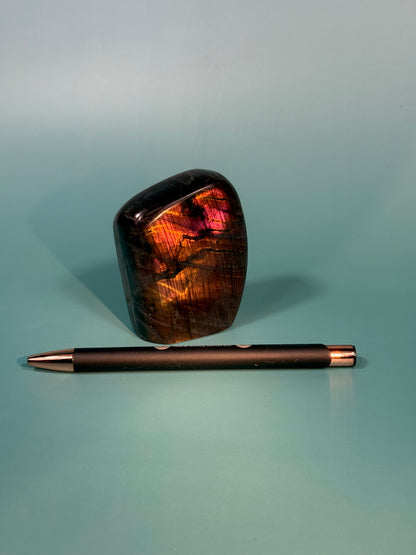 Fire flash labradorite Freeform O