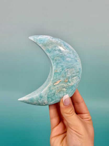 Blue aragonite self standing moon
