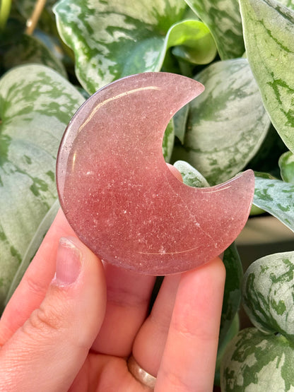 1 pretty strawberry quartz moon