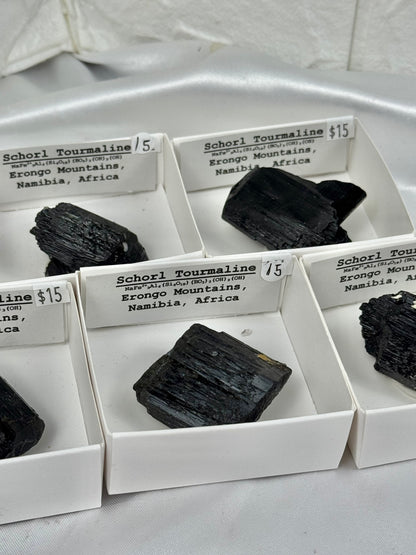 1 raw black schorl tourmaline from Namibia