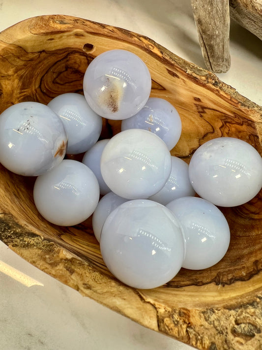 1 mini blue chalcedony sphere from Turkey