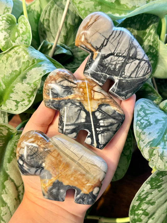 1 incredible Picasso jasper buffalo from Utah