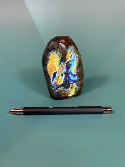 Rainbow flash labradorite Freeform N