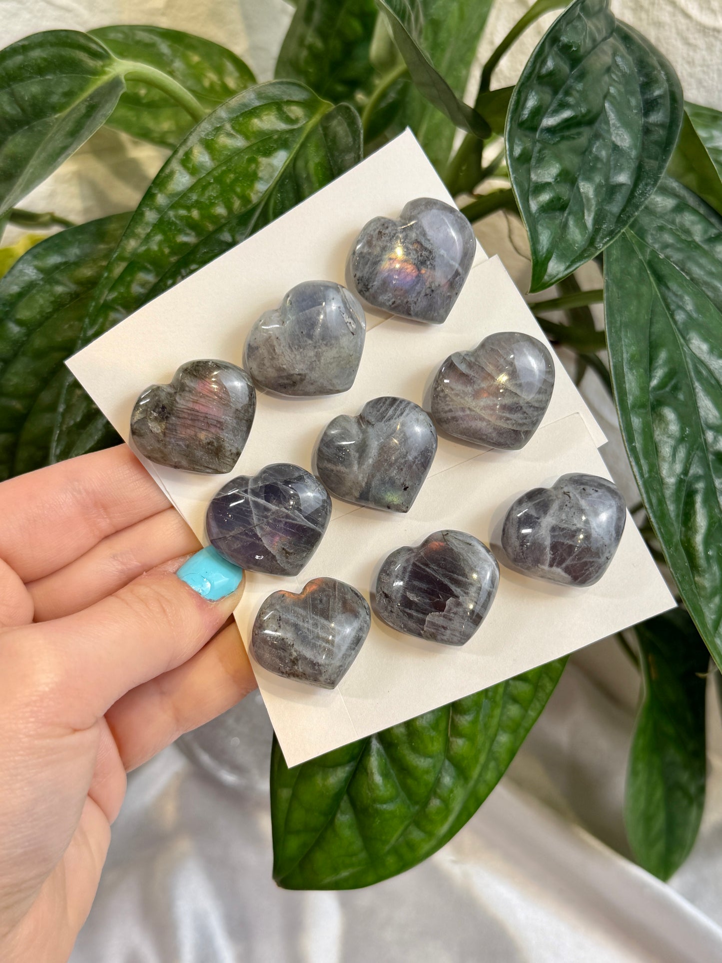 1 auramoon MED labradorite heart pack