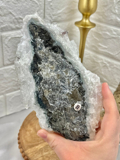 Amazing XL diamond apophyllite specimen from India