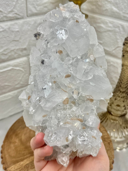 Amazing XL diamond apophyllite specimen from India