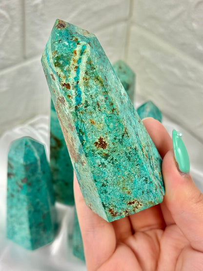 1 beautiful chrysocolla tower from Peru