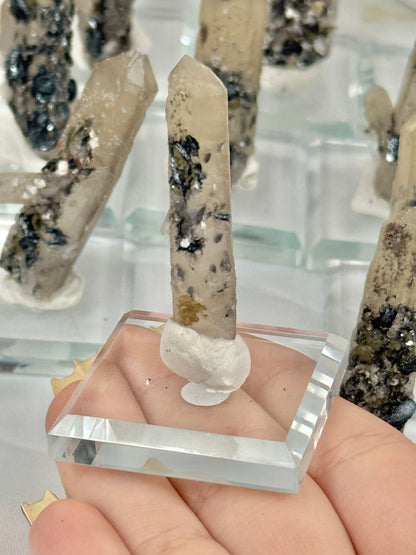 1 unique goethite on quartz specimen from Inner Mongolia, China