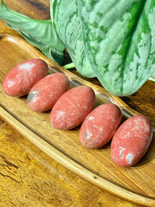 1 high quality pink thulite shiva from Norway