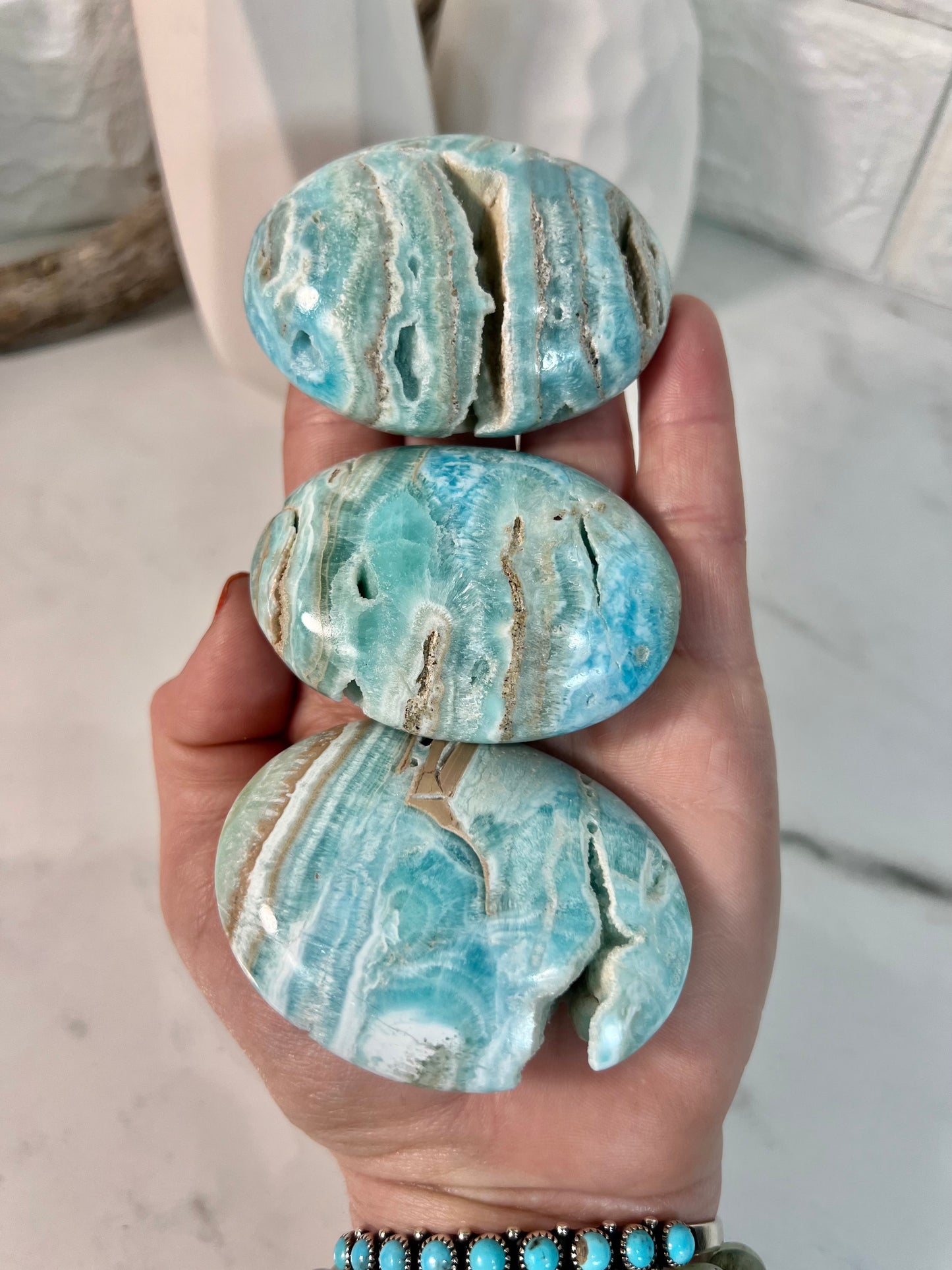 1 blue aragonite palm stone