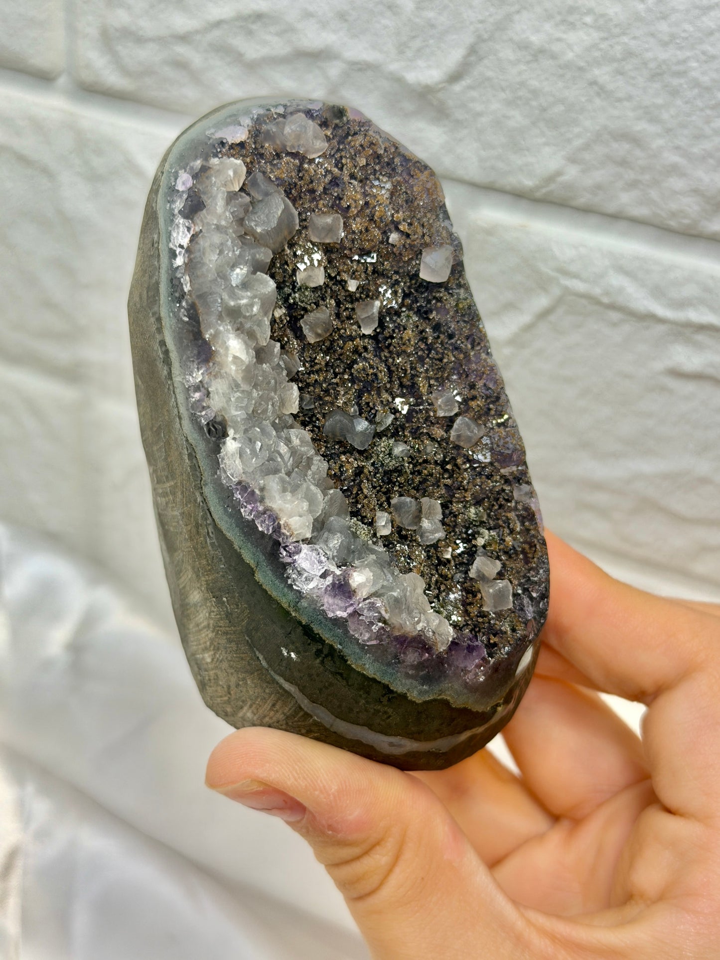 Amazing sparkly Uruguay amethyst with calcite E