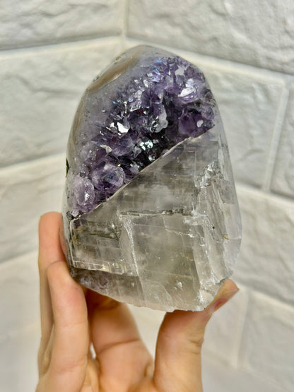 Juicy deep purple Uruguay amethyst with calcite E
