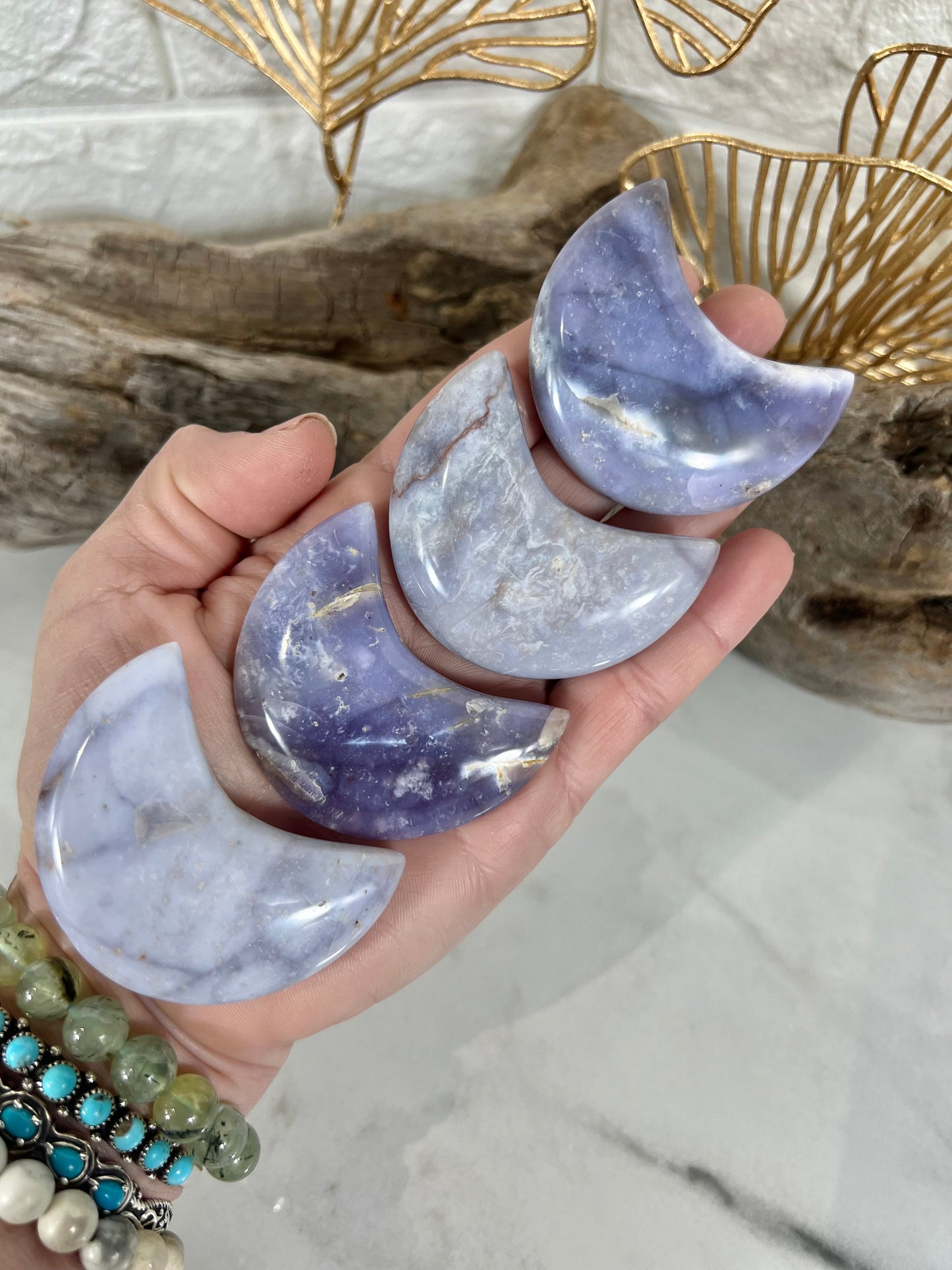 1 MED dreamy violet agate moon