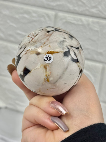 “Espresso” agate sphere from Brazil