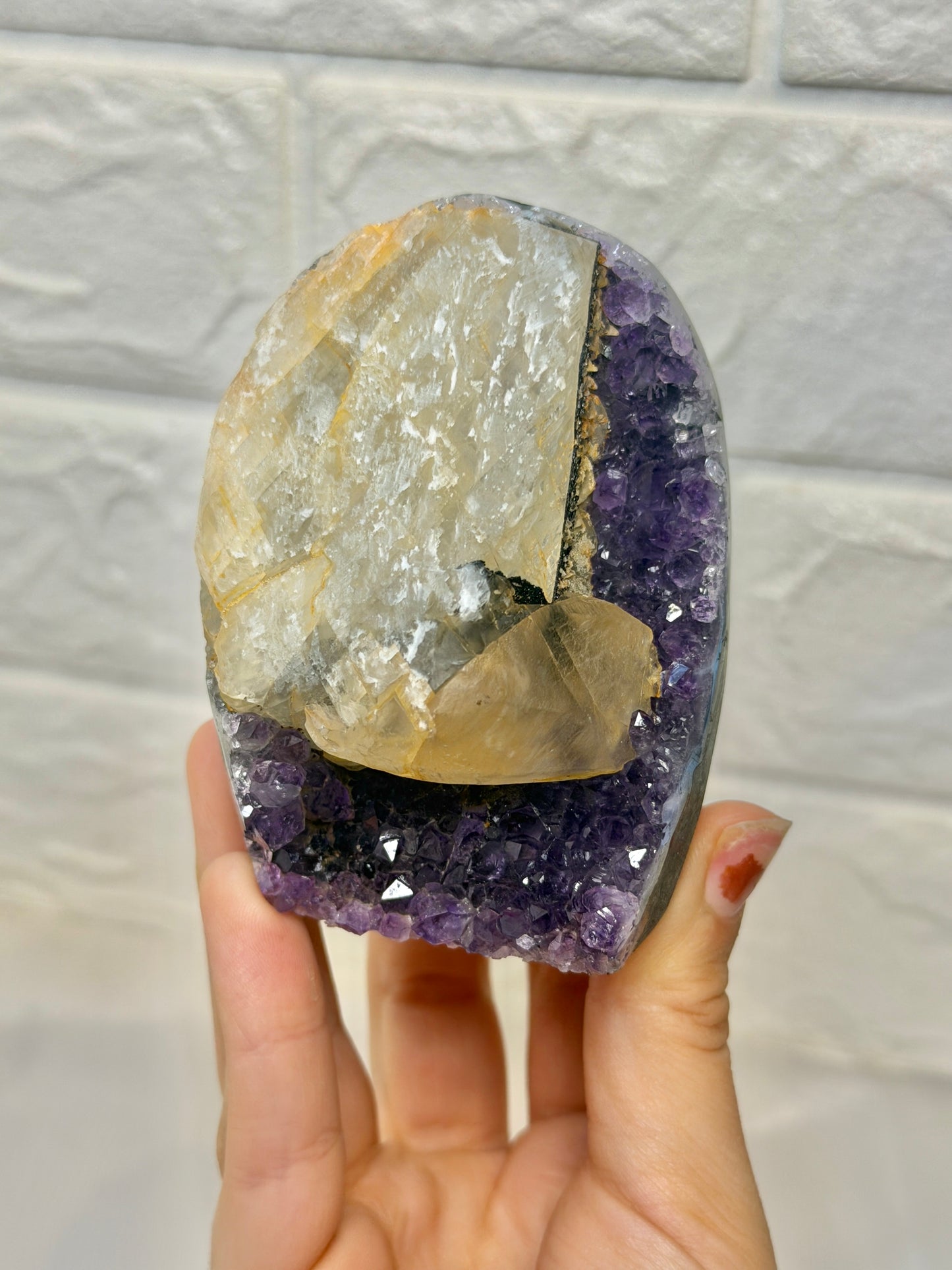 Stunning purple Uruguay amethyst with calcite Y