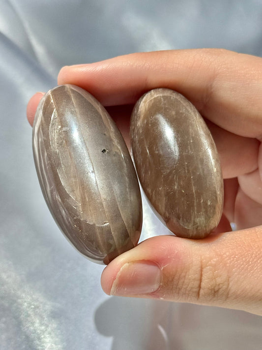 You pick! Sunstone x peach moonstone Lingham