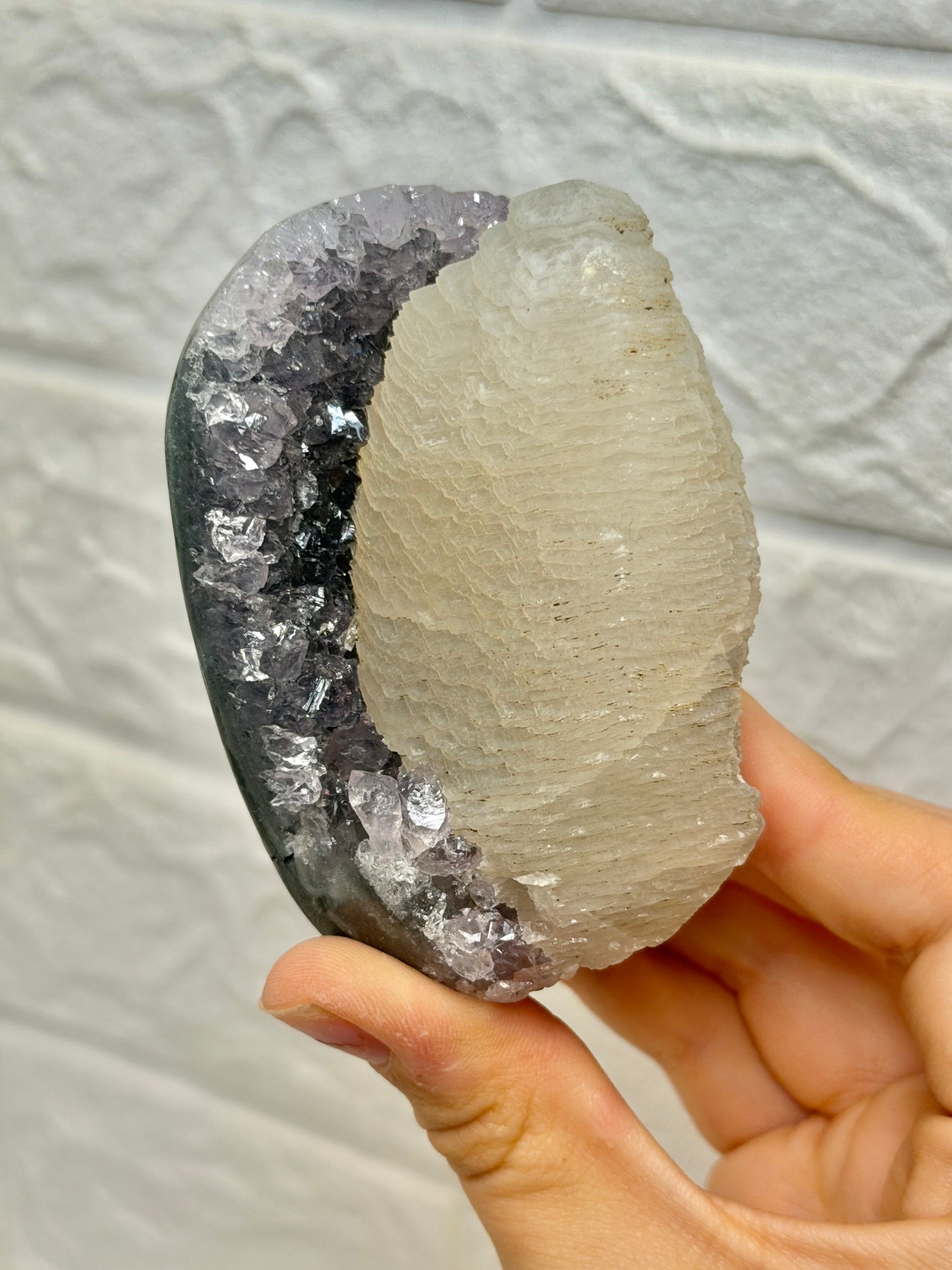 Incredible Uruguay amethyst with large calcite M