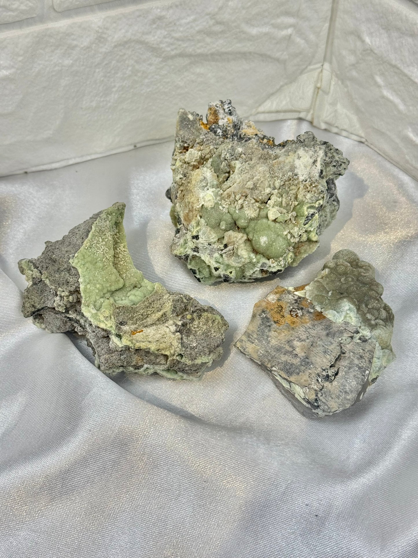 You pick! Wavellite specimens from Arkansas